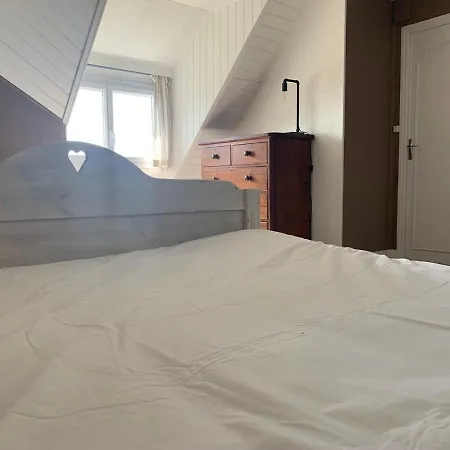 Maison De Pecheur A Locquirec, A 600m 로키레크