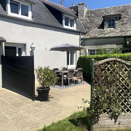 Maison De Pecheur A Locquirec, A 600m * 로키레크